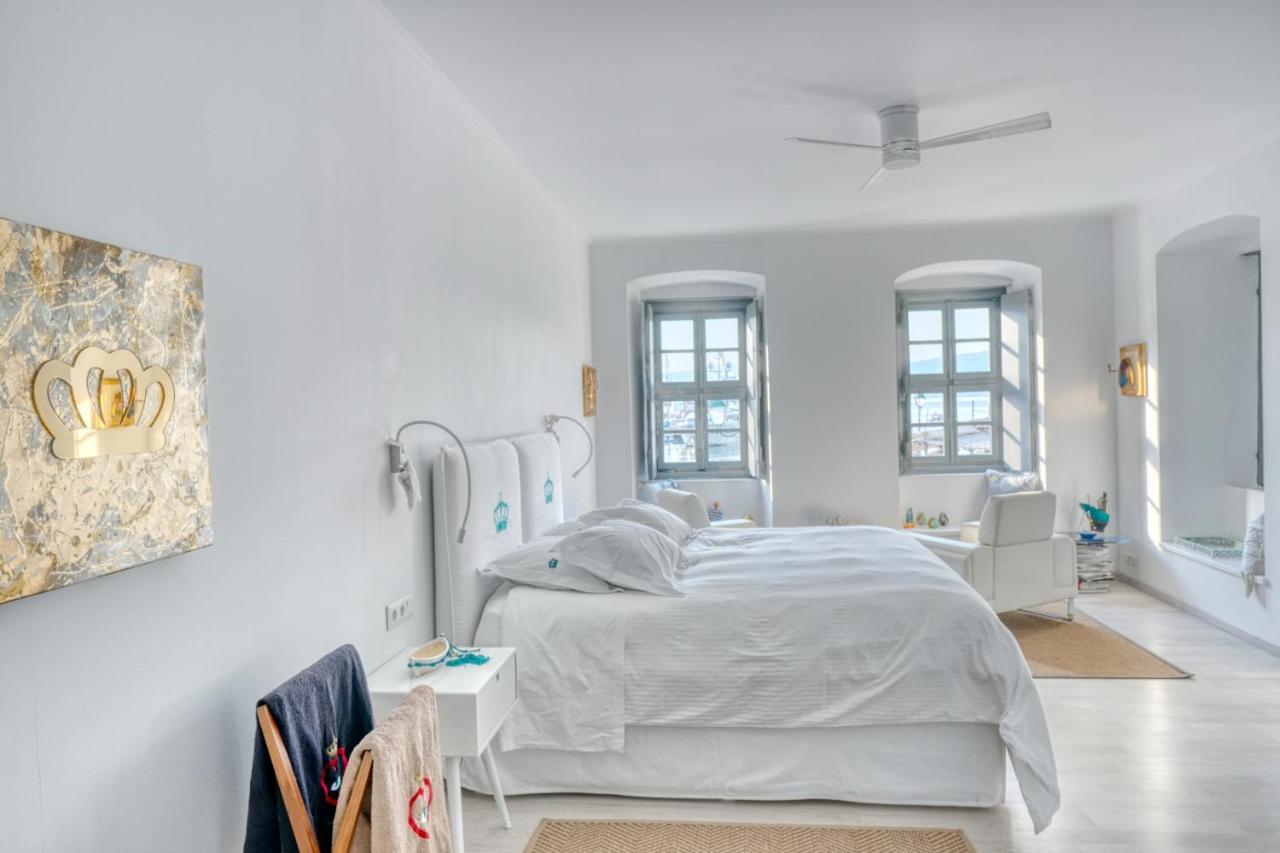 My Crown Suite, Hydra Port Buitenkant foto